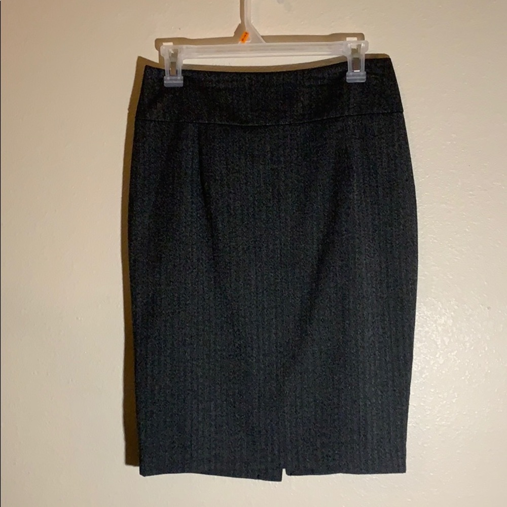 Grey pencil skirt